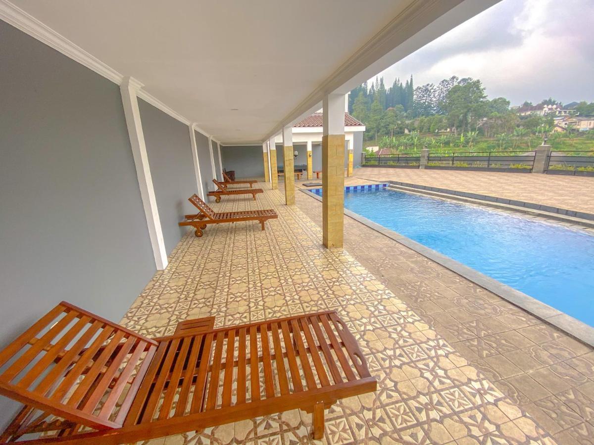 Villa Andalus 3 Puncak Luaran gambar